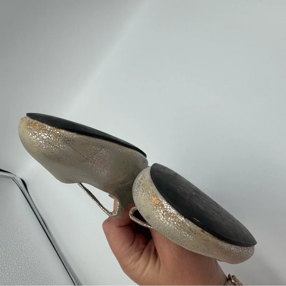 Ruby & Bloom Gold Shimmer Flat Shoes.  Size 4.5